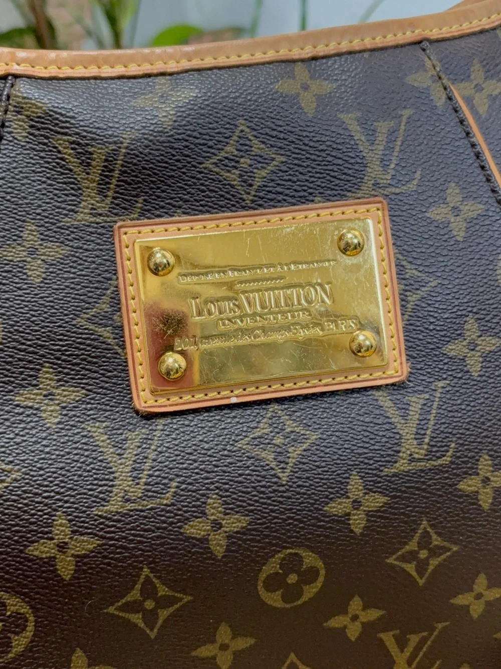Louis Vuitton Galliera Handbag Monogram Canvas PM. **FULL INCLUSION**